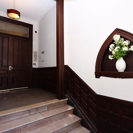 Stylish Studio On Newbury St #3 Бостон Екстер'єр фото